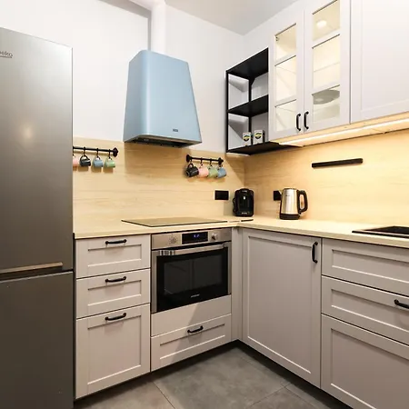 2homerent Nowa Mangalia * Varsovia