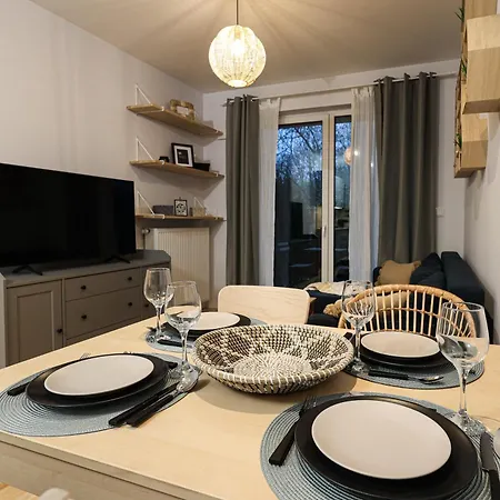 2homerent Nowa Mangalia 公寓