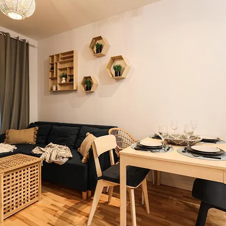 2homerent Nowa Mangalia 公寓